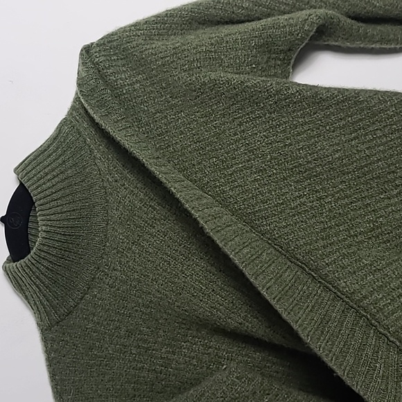 SAKS FIFTH AVENUE 100% Cashmere Wrap Hem Mock Neck Green Sweater Size Medium - Picture 16 of 16